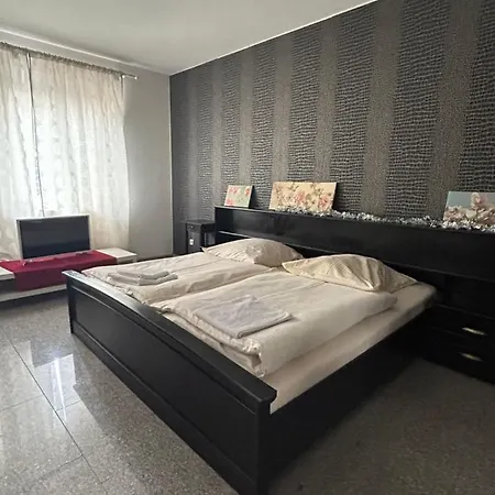 Innenstadt-messejuwel: Zentral Und Komfortabel *